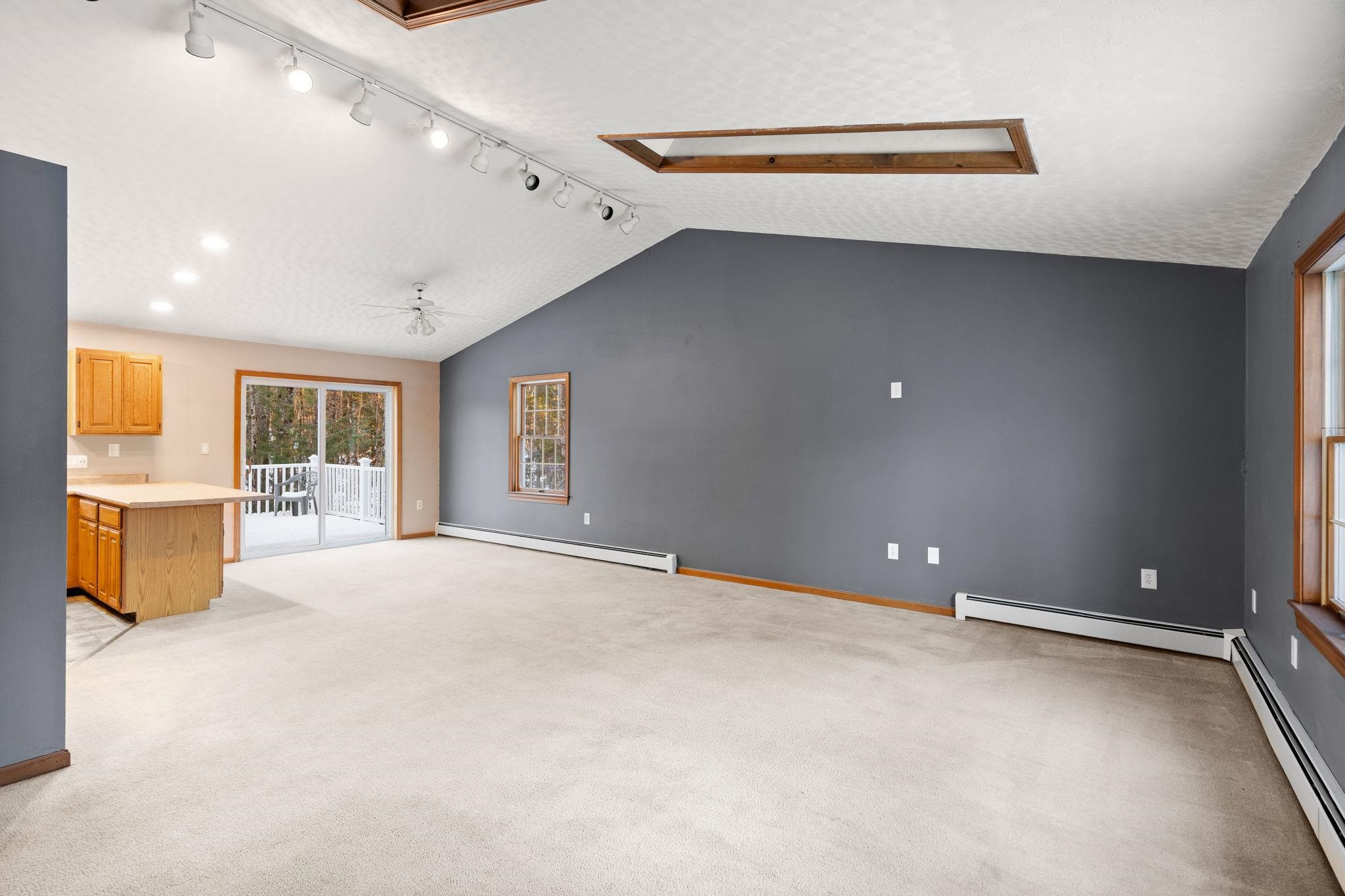 158 Batchelder Road Loudon, NH 03307 - Photo 5 of 42