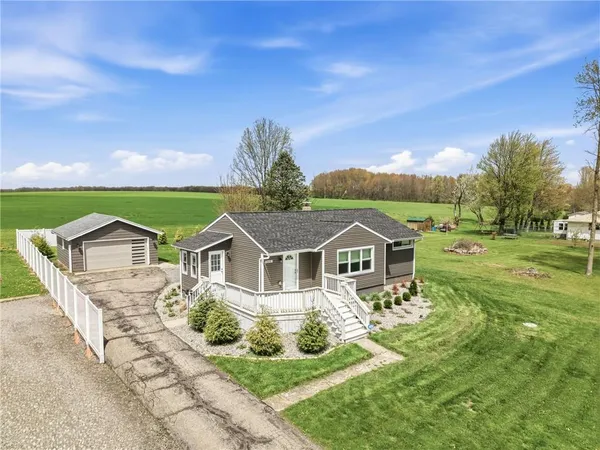 $265,000 | 3887 Saranac Drive, Sharpsville, PA 16150