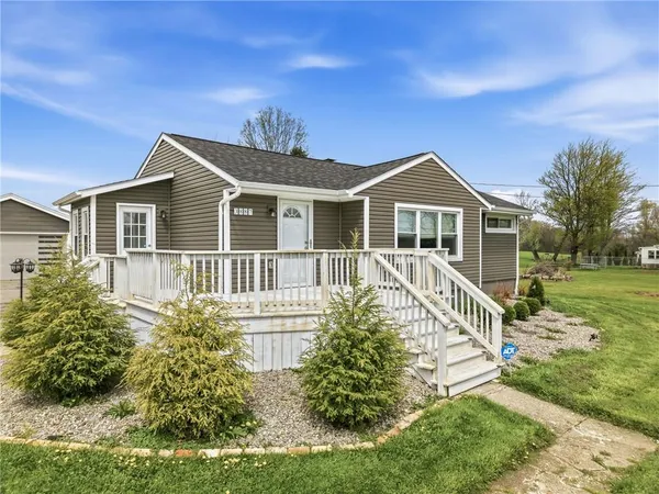 $265,000 | 3887 Saranac Drive, Sharpsville, PA 16150