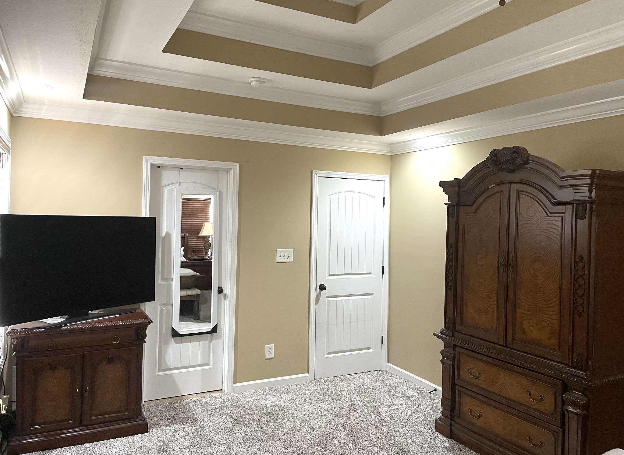 1458 Raven Road Clarksville, TN 37042 - Photo 14 of 33 a view of a livingroom with wooden floor and a flat screen tv