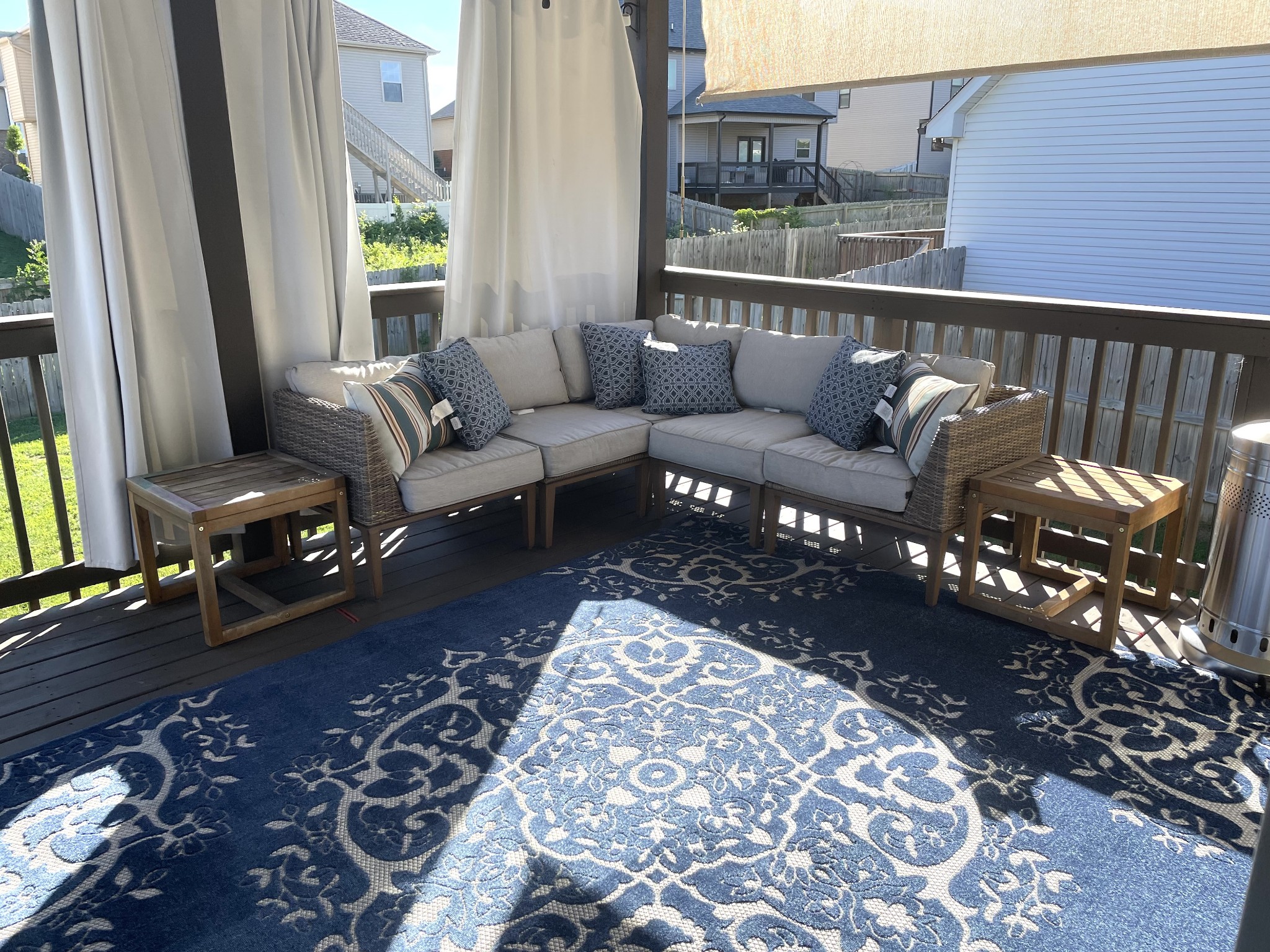 1458 Raven Road Clarksville, TN 37042 - Photo 30 of 33 a living room with furniture and a rug
