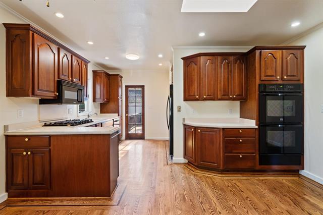 27 Engle Road San Mateo, CA 94402 - Photo 22 of 48