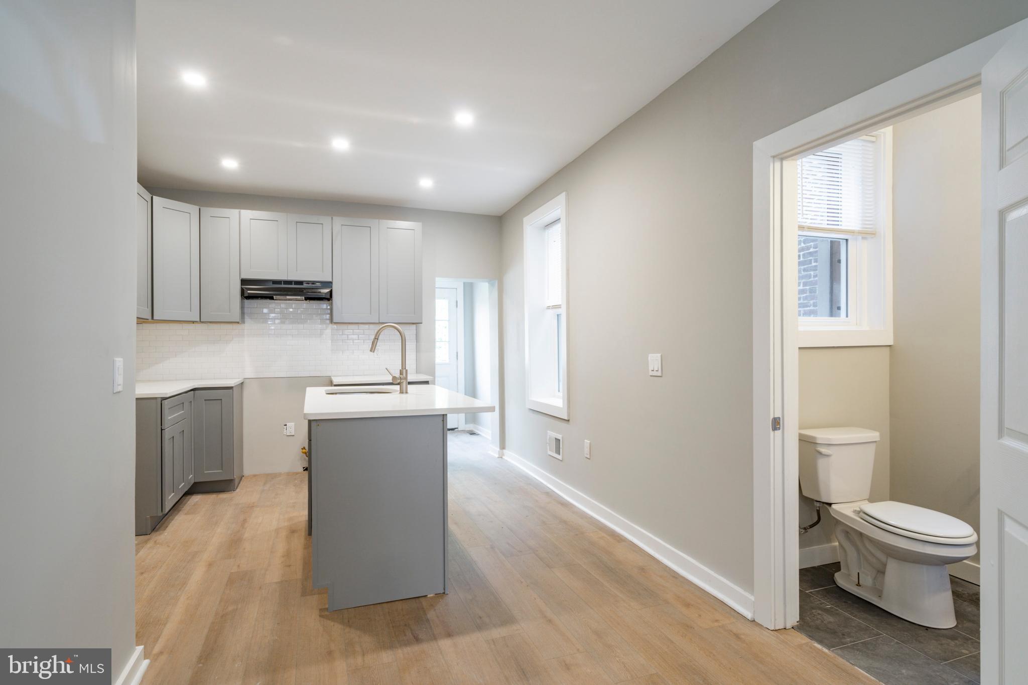 6129 Reedland Street Philadelphia, PA 19142 - Photo 9 of 34 Gallery Image 9