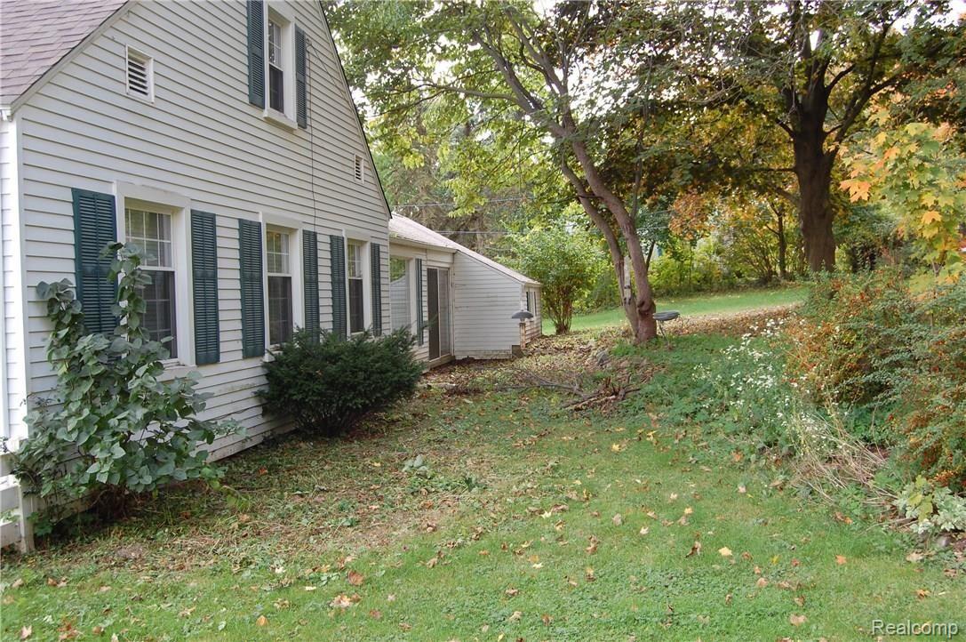 187 Turner Street Romeo, MI 48065 - Photo 5 of 44 Side Yard