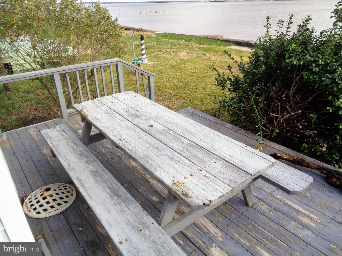 28 North New Road Middletown, DE 19709 - Photo 15 of 16 Deck
