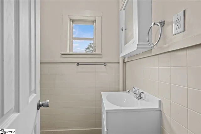 $185,000 | 303 Drayton Street, Newberry, SC 29108