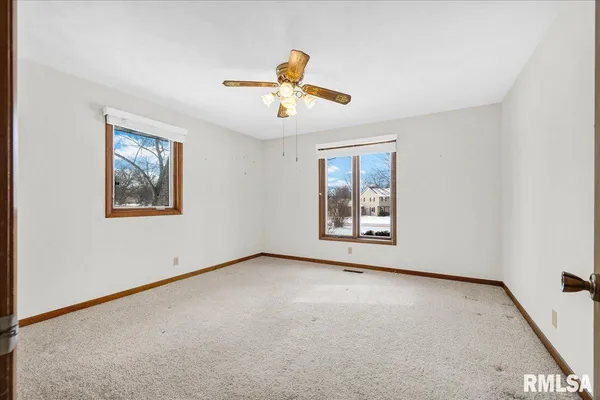 $340,000 | 229 Whispering Oaks Drive, Metamora, IL 61548