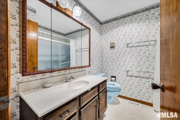 $340,000 | 229 Whispering Oaks Drive, Metamora, IL 61548