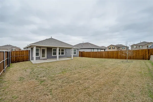 $2,100 | 2636 Warren Lane, Aubrey, TX 76227