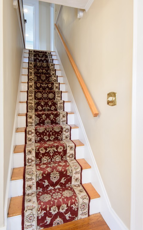 23 Harding Road Melrose, MA 02176 - Photo 4 of 22 Gallery Image 4