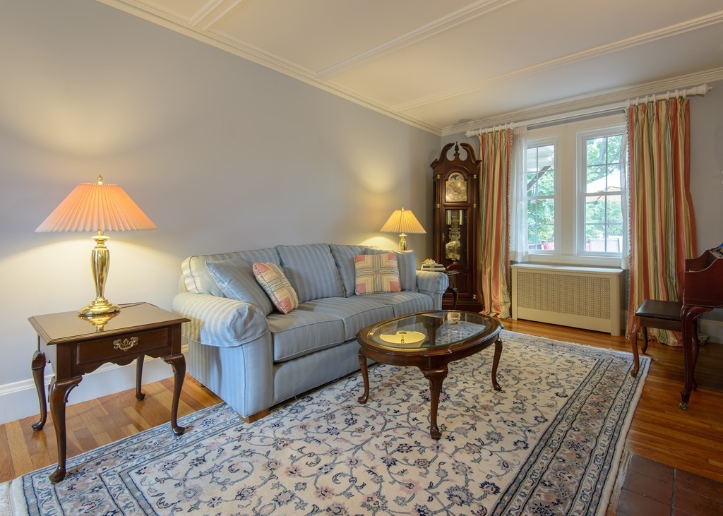 23 Harding Road Melrose, MA 02176 - Photo 5 of 22 Gallery Image 5