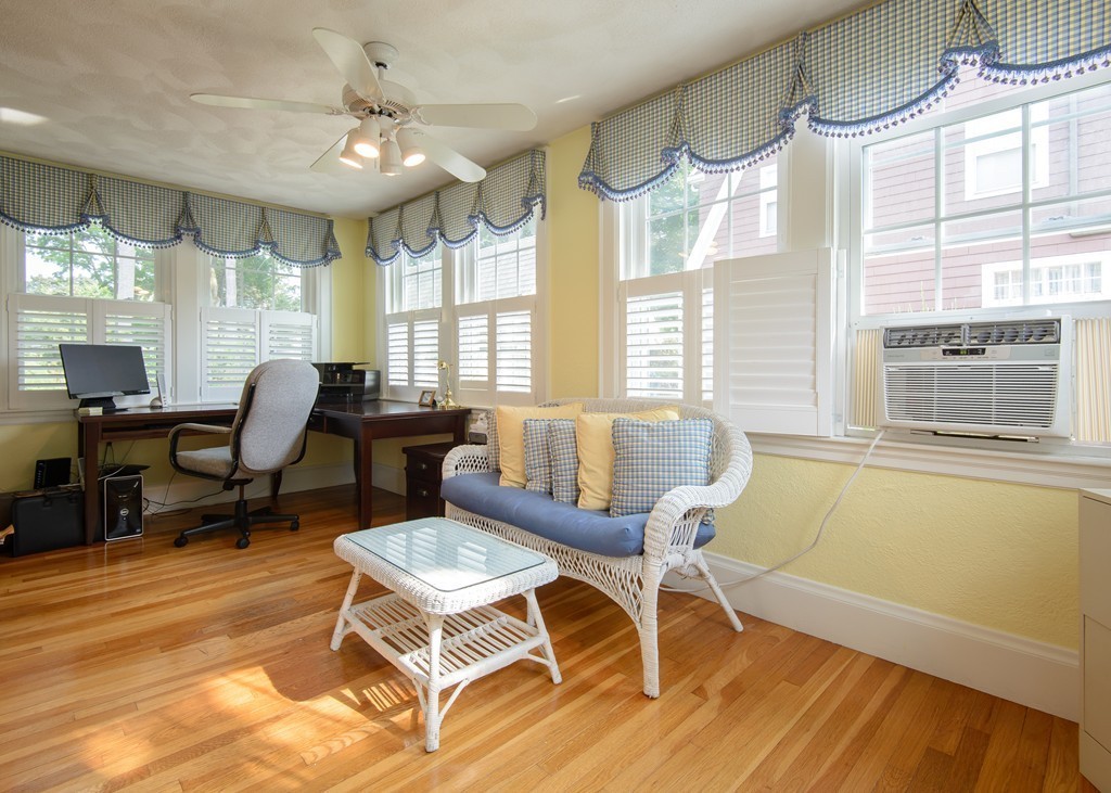 23 Harding Road Melrose, MA 02176 - Photo 9 of 22 Gallery Image 9