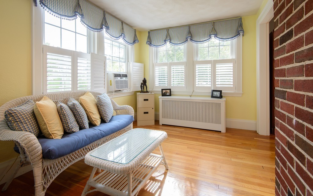 23 Harding Road Melrose, MA 02176 - Photo 10 of 22 Gallery Image 10