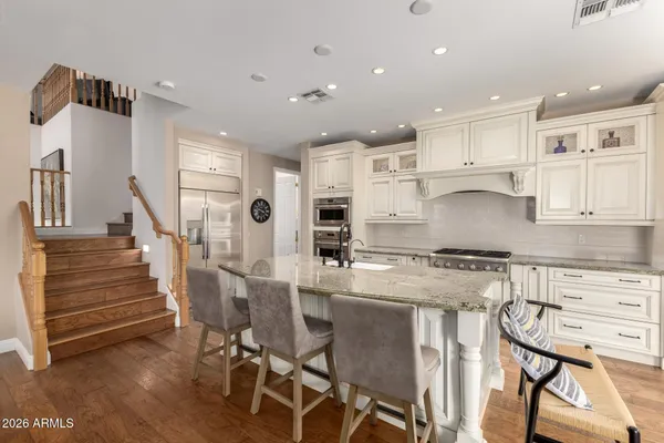 $800,000 | 1121 West Stella Lane, Phoenix, AZ 85013