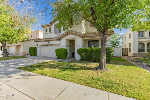 $800,000 | 1121 West Stella Lane, Phoenix, AZ 85013