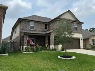 $395,500 | 1827 East Darlington Oak Court, Conroe, TX 77304