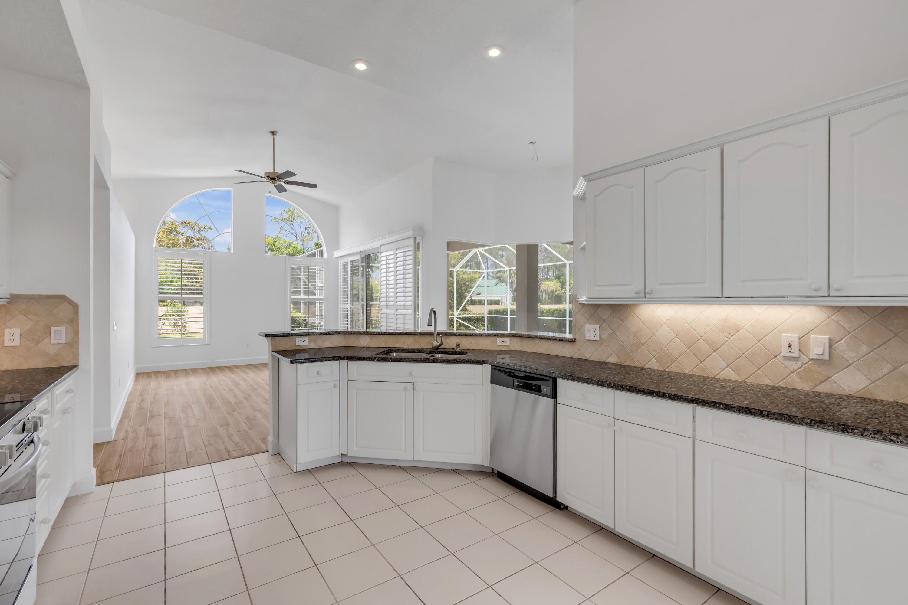 2911 Cypress Ridge Trail Port Orange, FL 32128 - Photo 16 of 49 b - Interior (8)