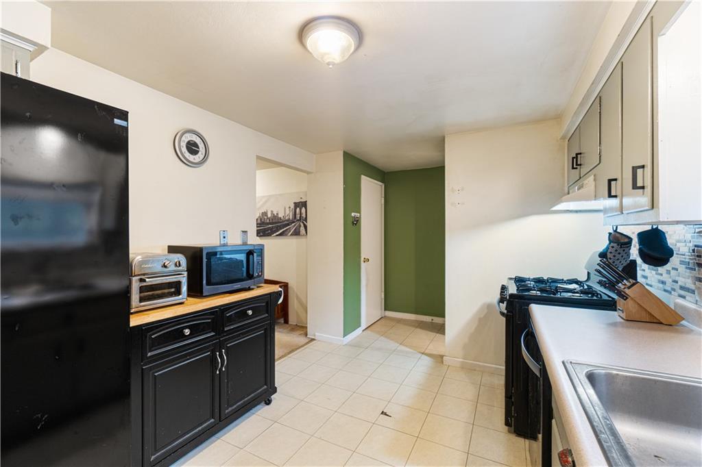 6356 Poketa Road Verona, PA 15147 - Photo 10 of 23 Gallery Image 10
