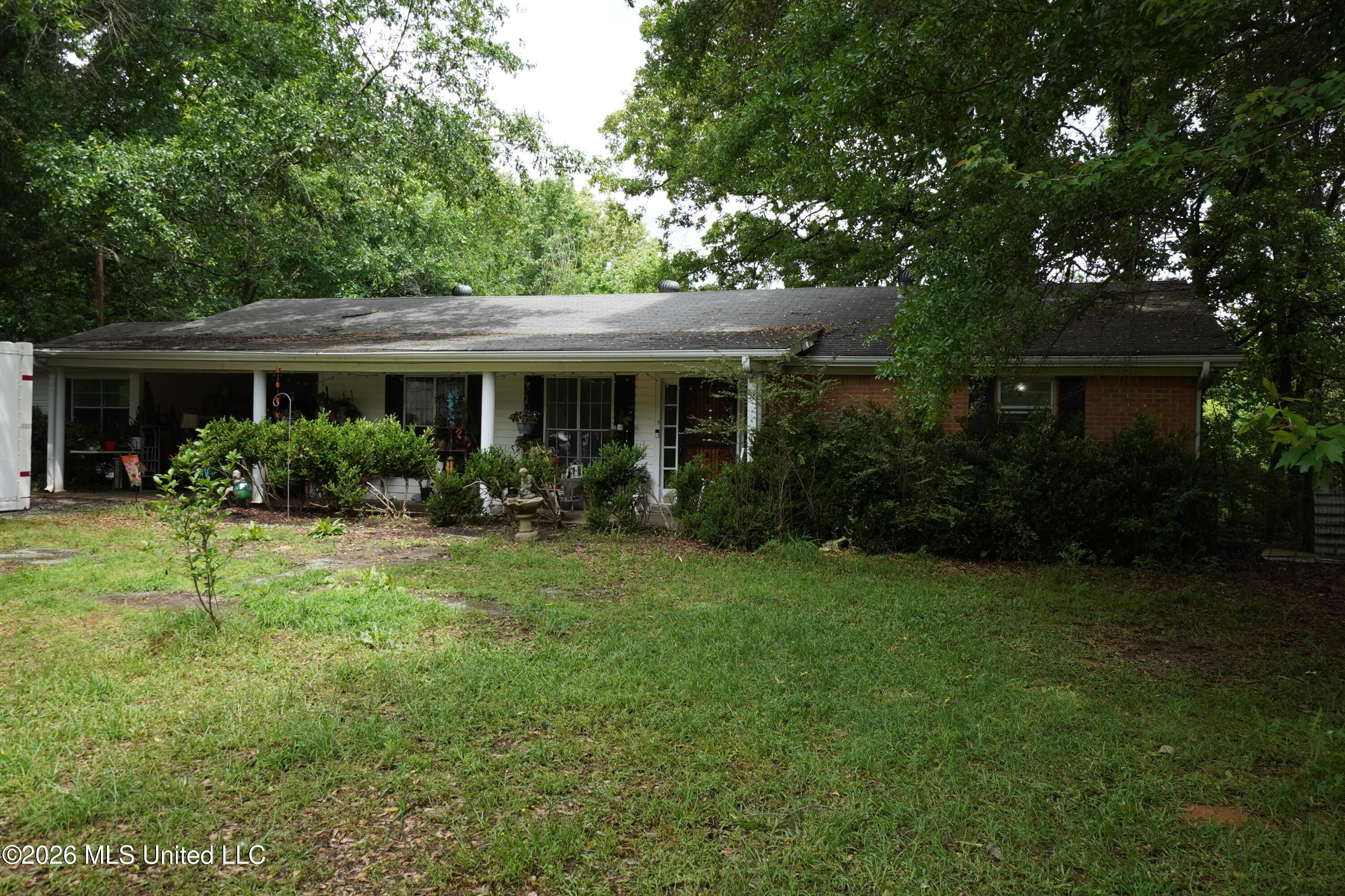 1812 Old Memphis Oxford Road Coldwater, MS 38618 - Photo 3 of 20 DSC02965