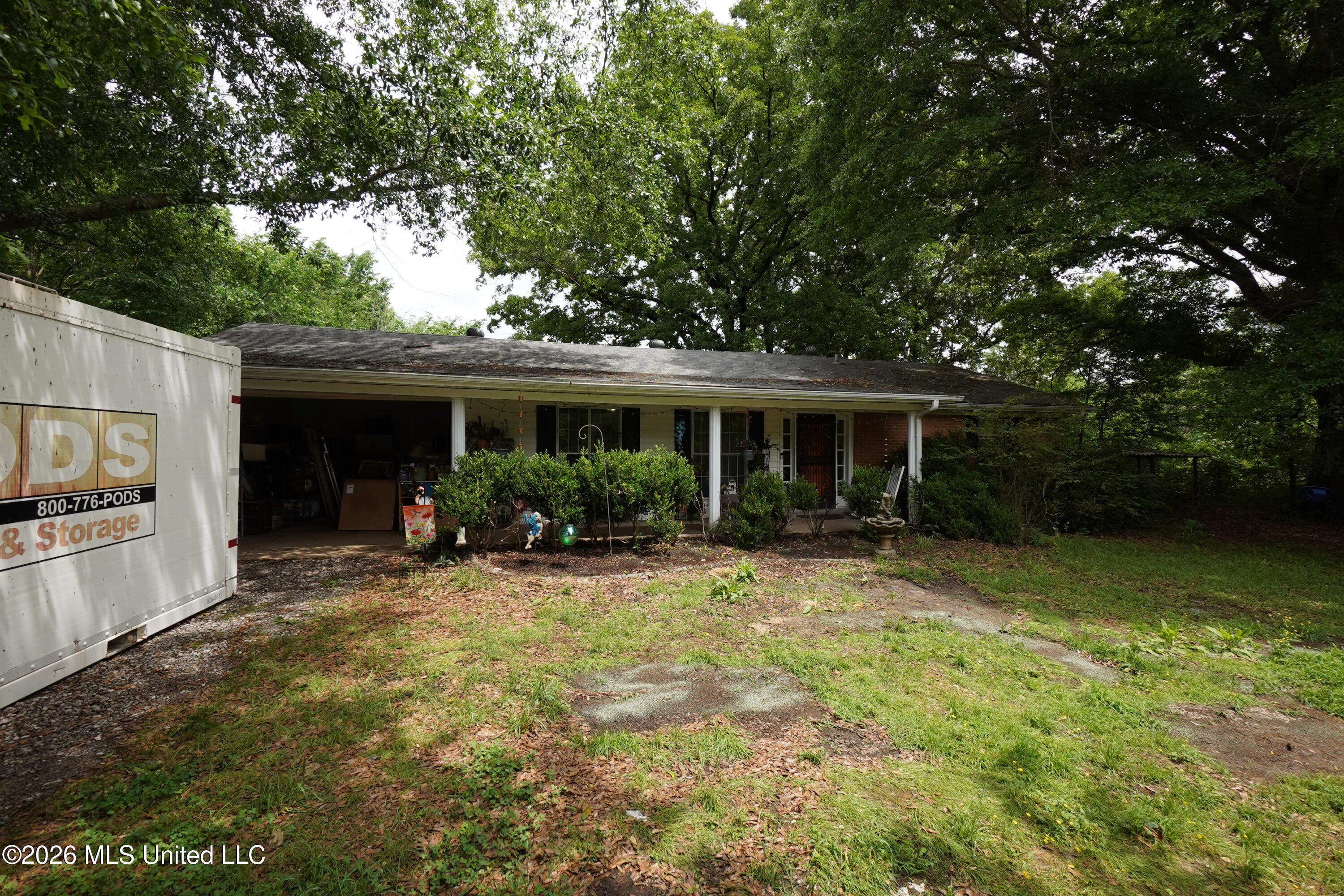 1812 Old Memphis Oxford Road Coldwater, MS 38618 - Photo 4 of 20 DSC02970