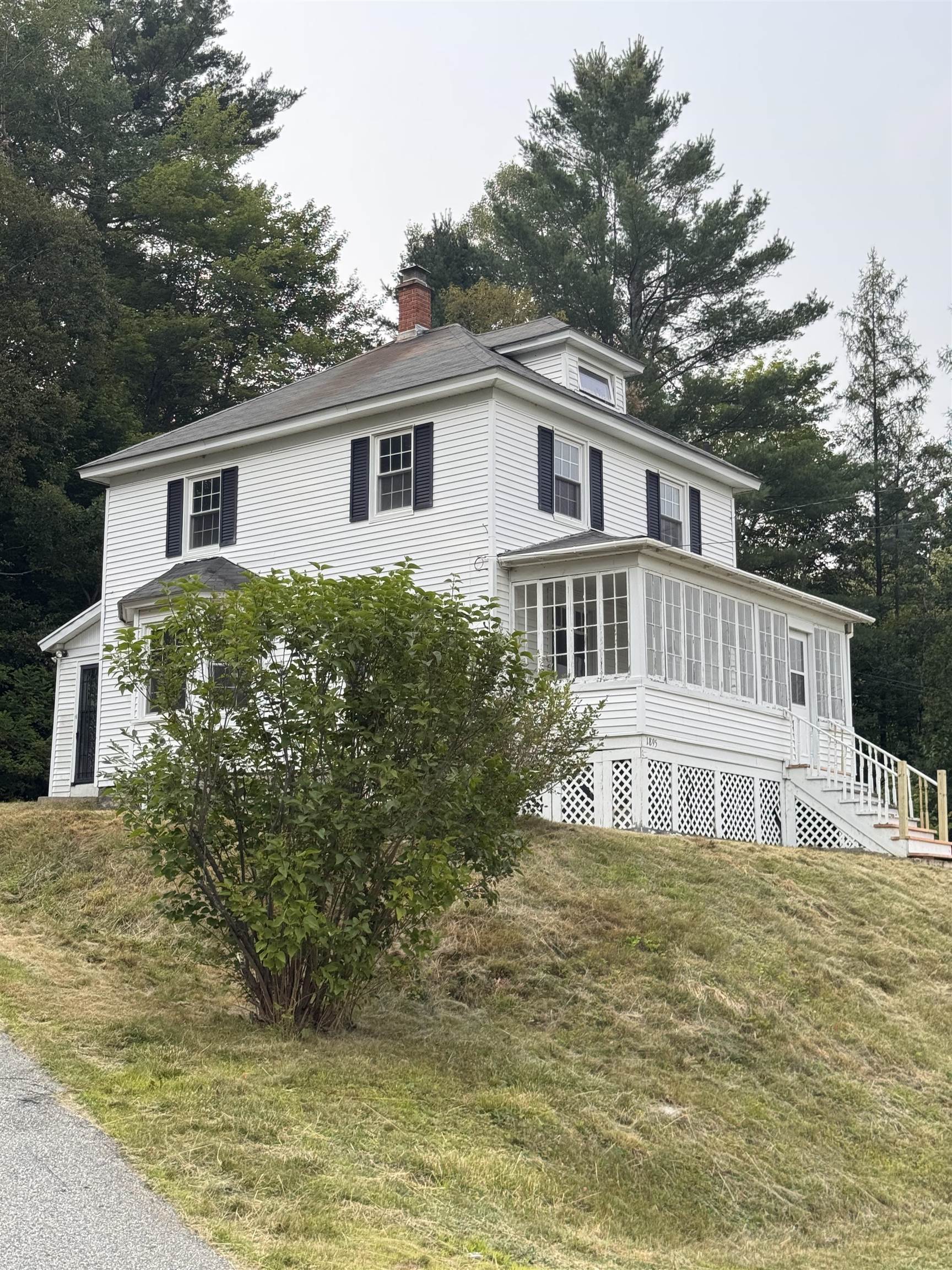 1895 Riverside Drive Berlin, NH 03570 - Photo 5 of 38