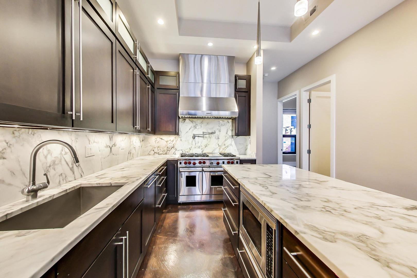 813 West Fulton Market, Unit 2 Chicago, IL 60607 - Photo 4 of 41