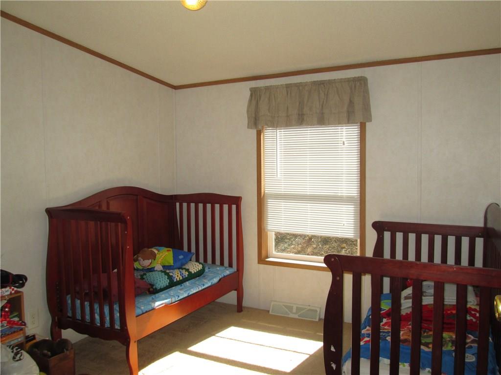 431 B School Road Clinton, PA 15026 - Photo 14 of 25 Third bedroom