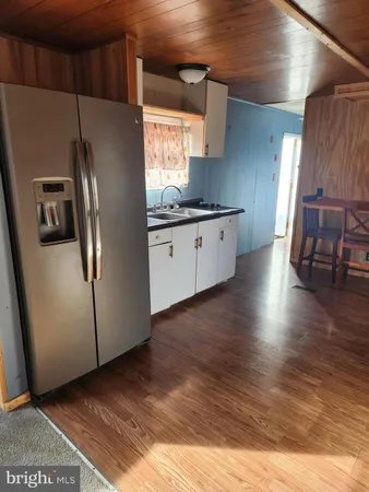 $1,250 | 9751 Winchester Avenue, Bunker Hill, WV 25413