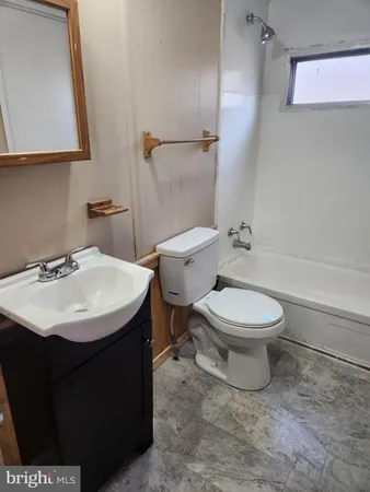 $1,250 | 9751 Winchester Avenue, Bunker Hill, WV 25413