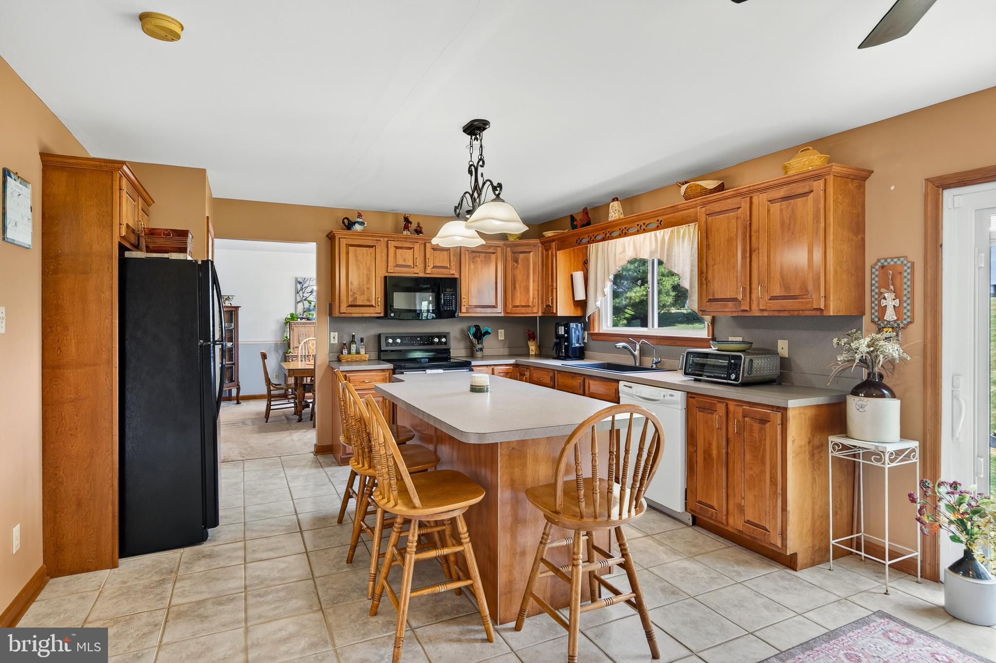 534 Bertolet Mill Road Oley, PA 19547 - Photo 20 of 52 Kitchen