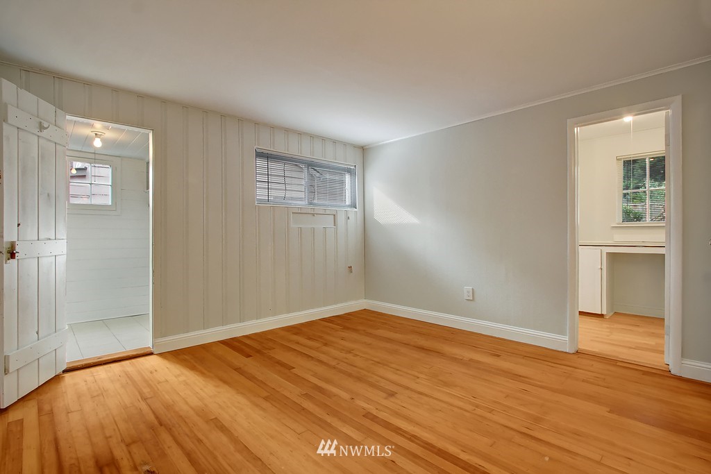 6533 Delridge Way Southwest Seattle, WA 98106 - Photo 12 of 20 Gallery Image 12