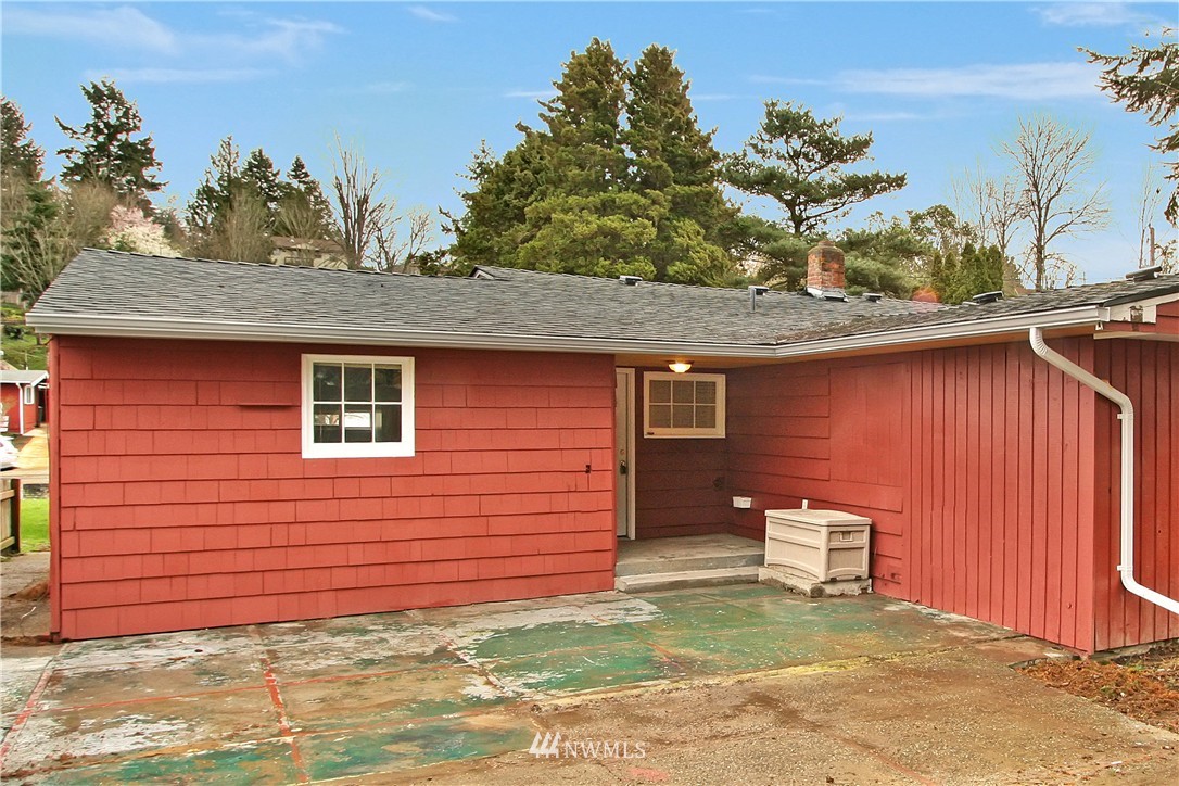 6533 Delridge Way Southwest Seattle, WA 98106 - Photo 19 of 20 Gallery Image 19
