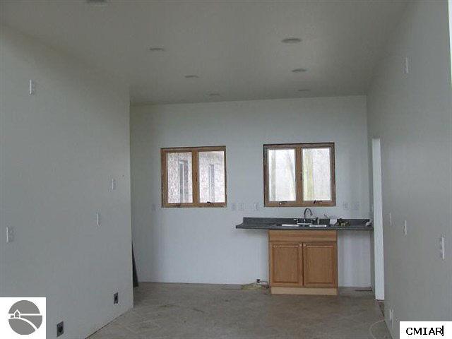 7390 North Winans Road Alma, MI 48801 - Photo 4 of 9 1774043-3.JPG