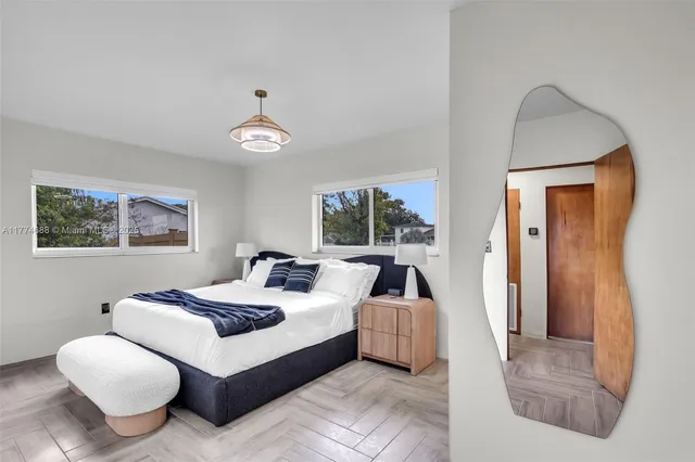 $10,000 | 535 North Biscayne River Drive, Unit 1, Miami, FL 33169