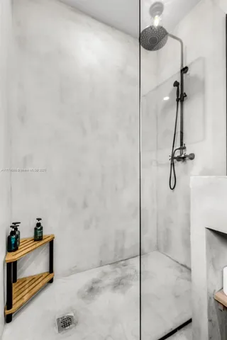 $10,000 | 535 North Biscayne River Drive, Unit 1, Miami, FL 33169