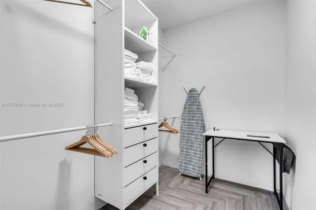 $10,000 | 535 North Biscayne River Drive, Unit 1, Miami, FL 33169