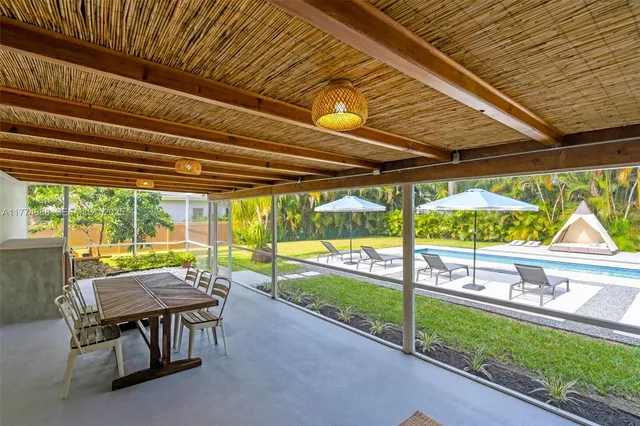 $10,000 | 535 North Biscayne River Drive, Unit 1, Miami, FL 33169