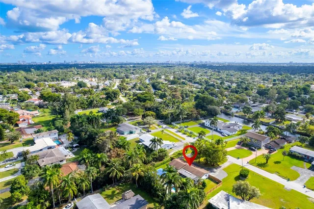 $10,000 | 535 North Biscayne River Drive, Unit 1, Miami, FL 33169