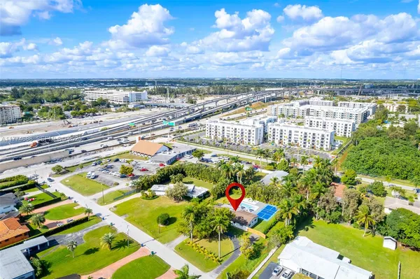 $10,000 | 535 North Biscayne River Drive, Unit 1, Miami, FL 33169