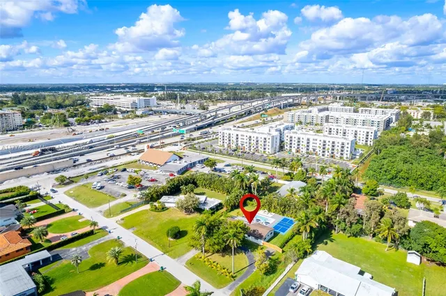 $10,000 | 535 North Biscayne River Drive, Unit 1, Miami, FL 33169