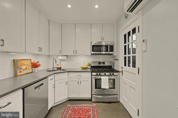 $359,500 | 2600 16th Street South, Unit 686, Arlington, VA 22204