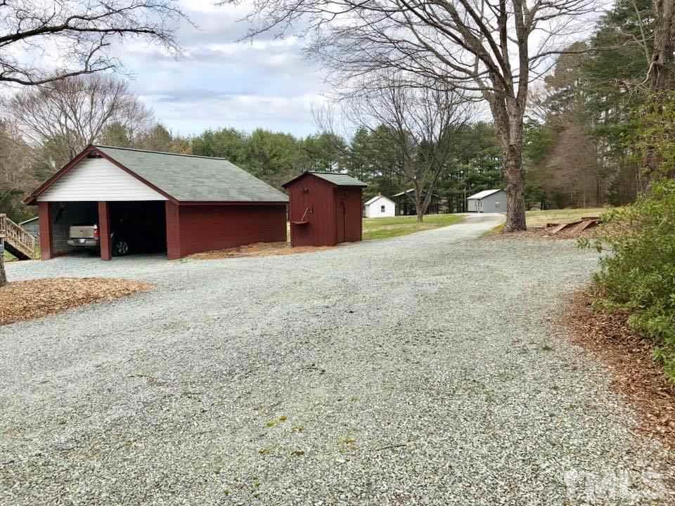 2768 Leasburg Road Roxboro, NC 27574 - Photo 5 of 26