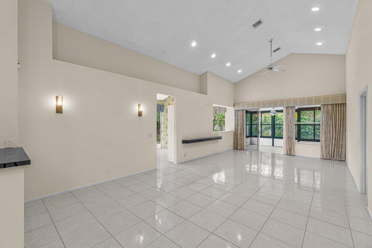 5537 Northwest 21st Way Boca Raton, FL 33496 - Photo 4 of 27 010-5537Northwest21stWay-BocaRaton-FL-33