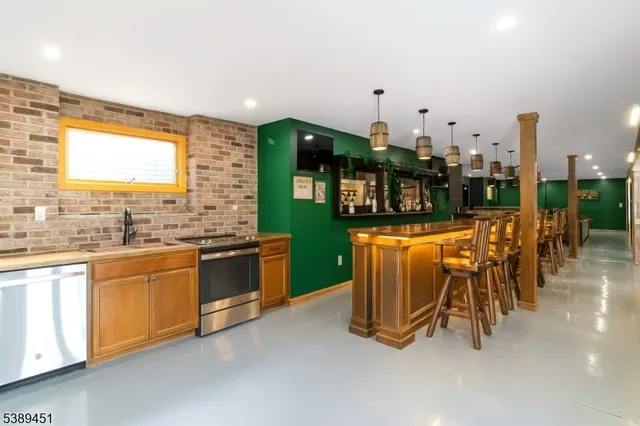 $1,399,900 | 21 Starrett Court, Sparta, NJ 07871