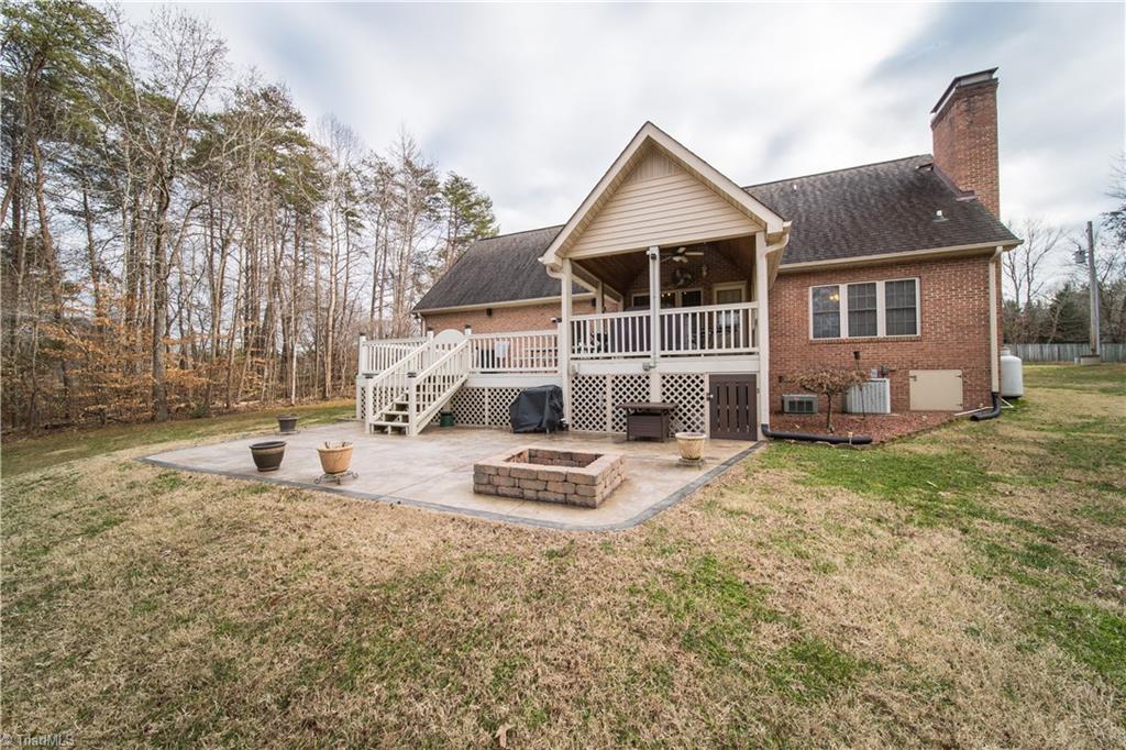 7945 Rte 2156 Walnut Cove, NC 27052 - Photo 25 of 30 Gallery Image 25