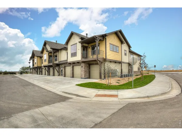 a view of outdoor space yard and front view of a house