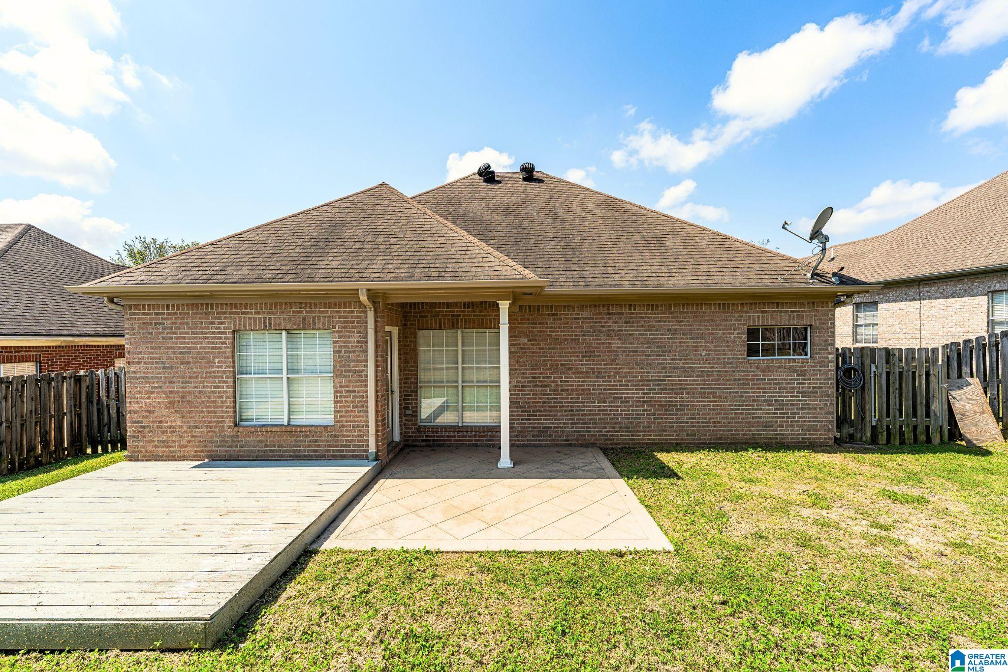 916 Daventry Trail Calera, AL 35040 - Photo 2 of 14