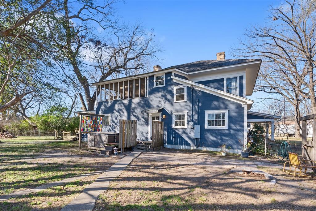 508 North Virginia Street Terrell, TX 75160 - Photo 13 of 40 a front view of a house with a yard