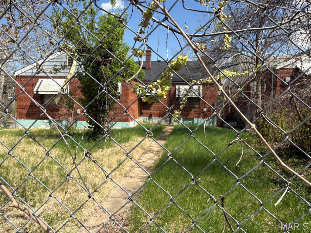 8459 Newby Street St. Louis, MO 63147 - Photo 2 of 2