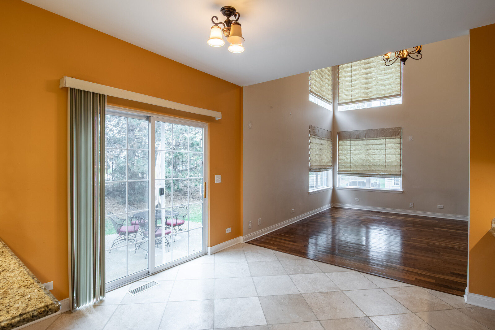 2101 Silverleaf Court Addison, IL 60101 - Photo 16 of 41 a view of an entryway with a window